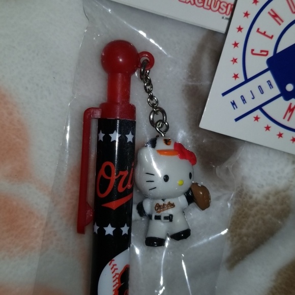 Hello Kitty MLB Pen w Charm: Baltimore Orioles - Picture 3 of 3